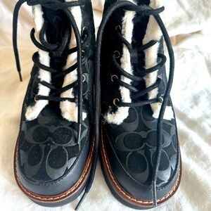 COACH Lug sole black  lace-up boots